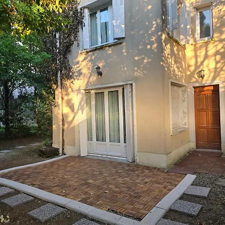 Sejour Eau Vive -pavillon Avec Un Jardin Arboree Apartment